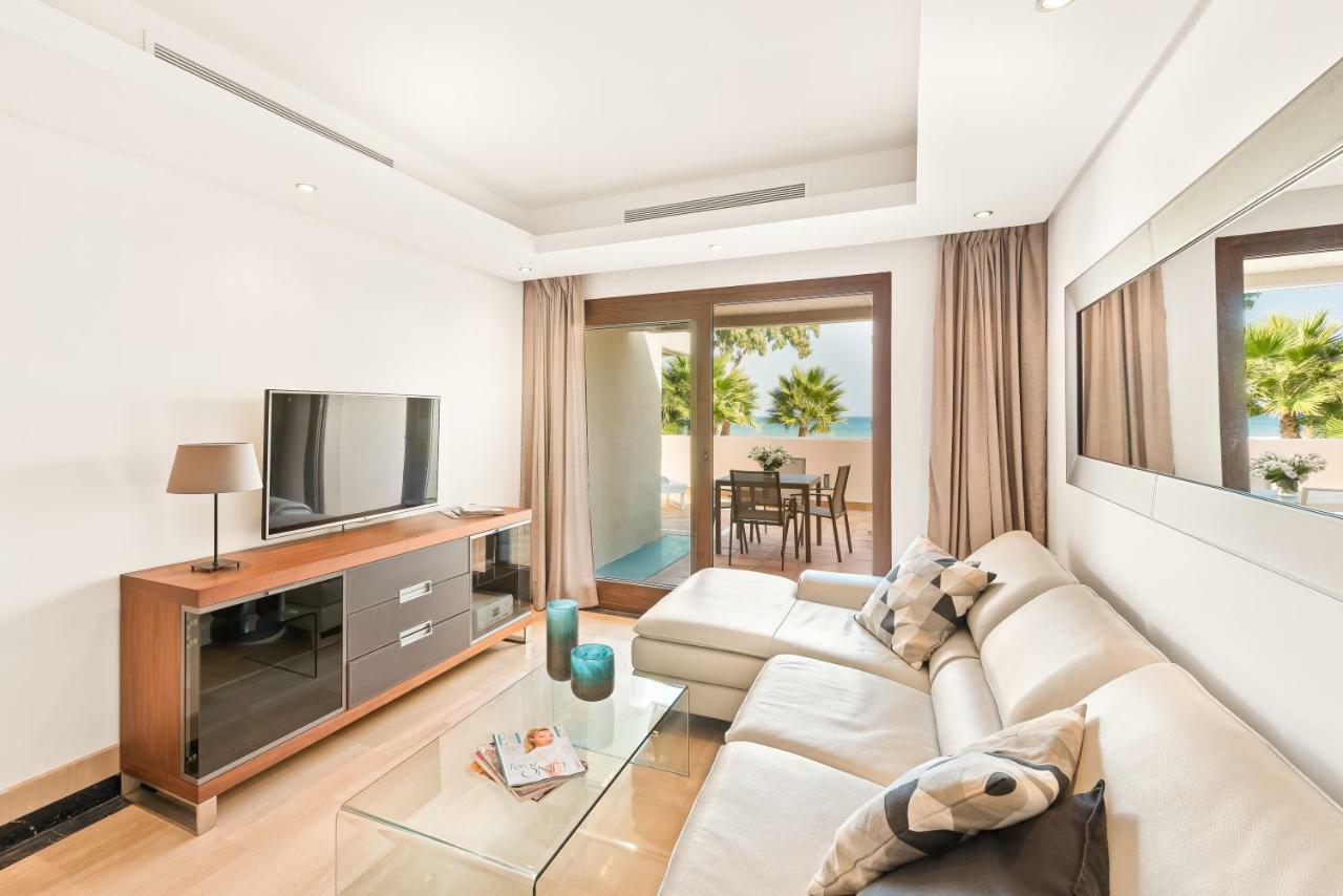 Bahia De La Plata Luxury Apartments Estepona Esterno foto