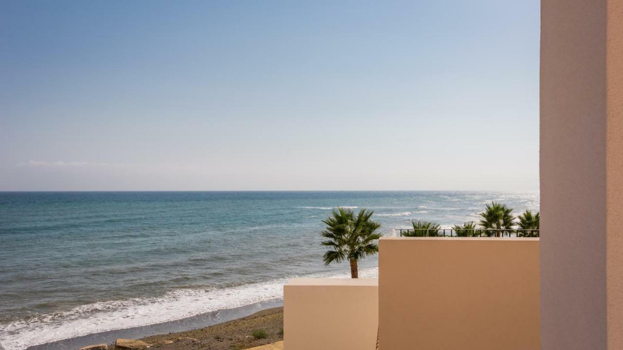 Bahia De La Plata Luxury Apartments Estepona Esterno foto