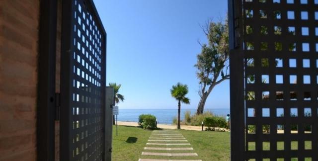 Bahia De La Plata Luxury Apartments Estepona Esterno foto