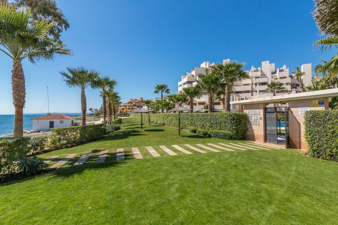 Bahia De La Plata Luxury Apartments Estepona Esterno foto
